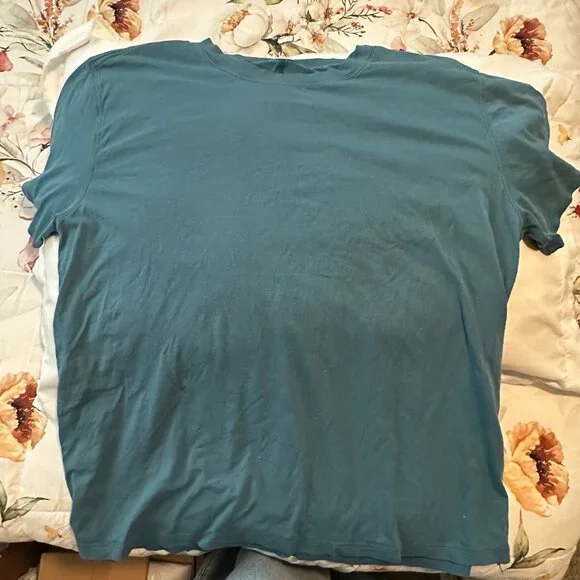 Lululemon All Yours Tee Bundle – 4 Tees (Sizes 6/8) - Picture 3 of 3